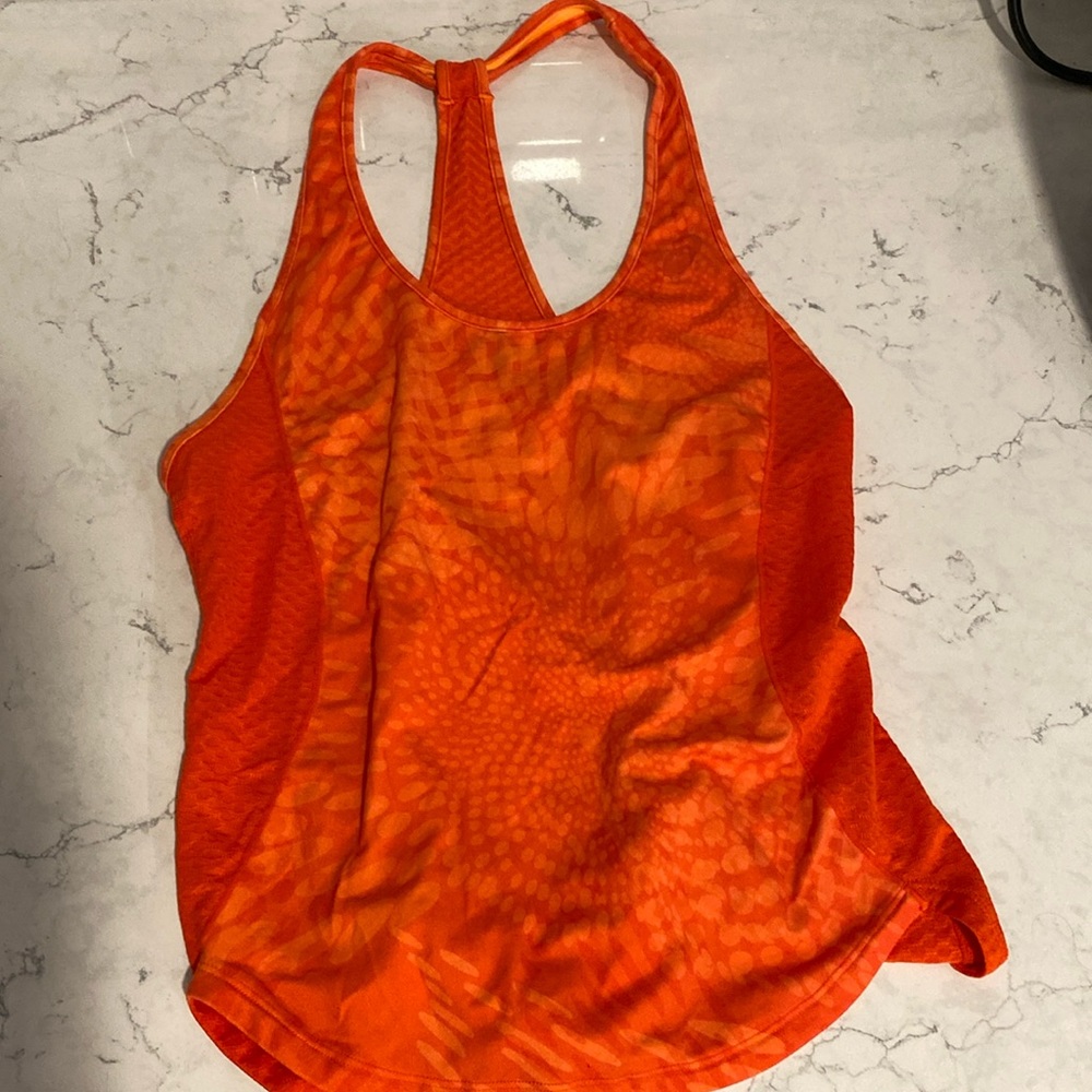 ASICS running top